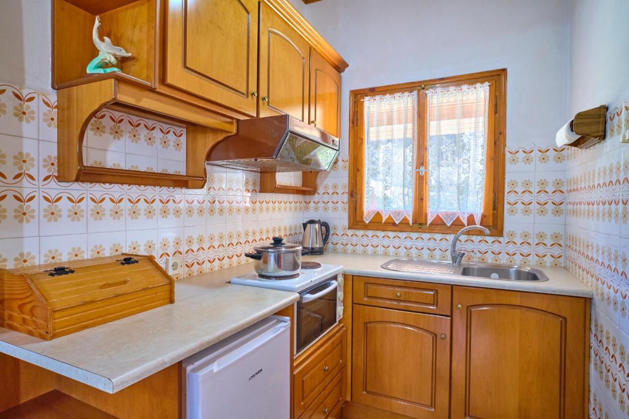 Theodora Apartments Agios Stefanos Corfu Agios Stefanos Avliotes  ภายนอก รูปภาพ